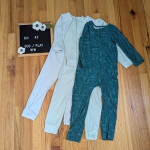 SweetHoney Set of Three Kids' Pajamas